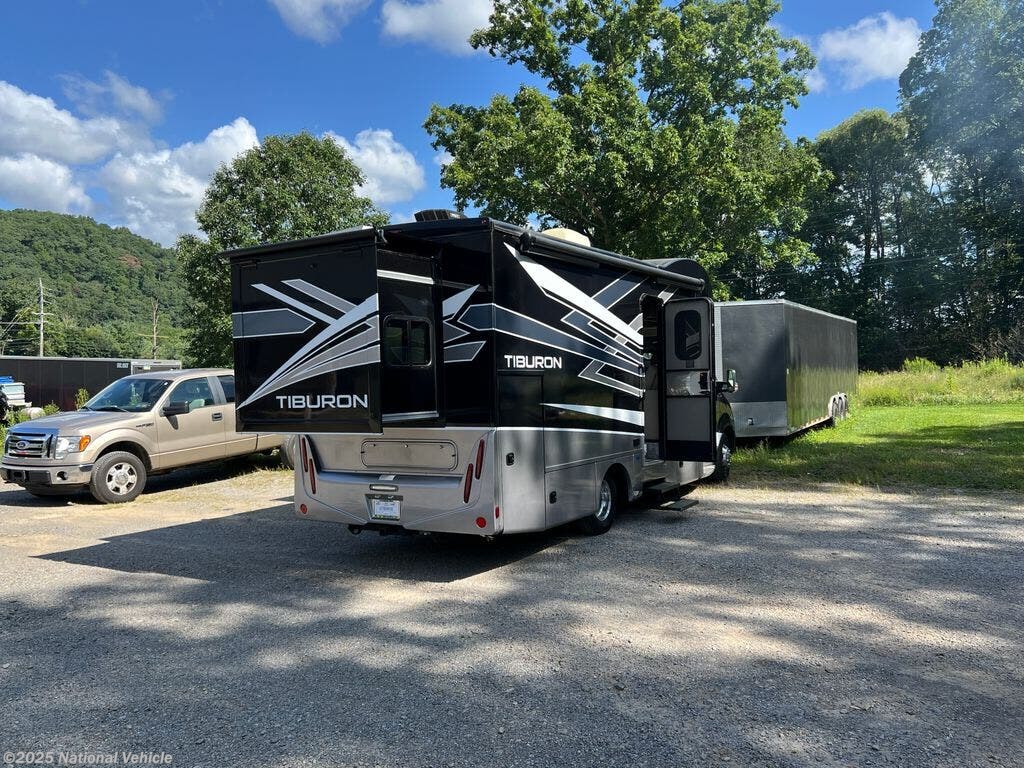 Contact us now about this 2024 Thor Motor Coach Tiburon Sprinter 24RW! 2024 Tiburon Sprinter 24RW by Thor Motor Coach from National Vehicle in Pittsburg, Pennsylvania