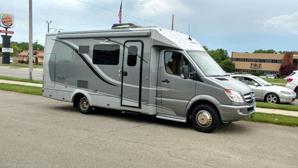Email now about this 2014 Leisure Travel Unity U24MB! Used 2014 Leisure Travel Unity U24MB available in Bay City, Michigan