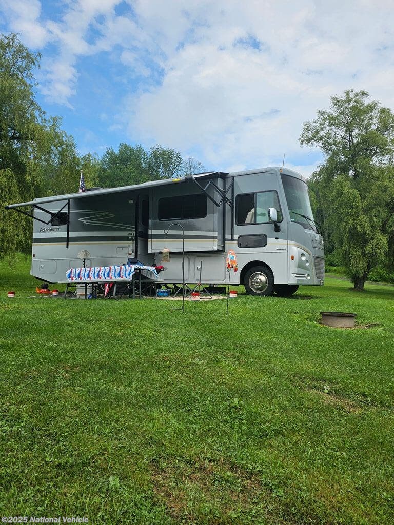 Email now about this 2021 Winnebago Adventurer 30T! Used 2021 Winnebago Adventurer 30T available in Dunlap, Tennessee