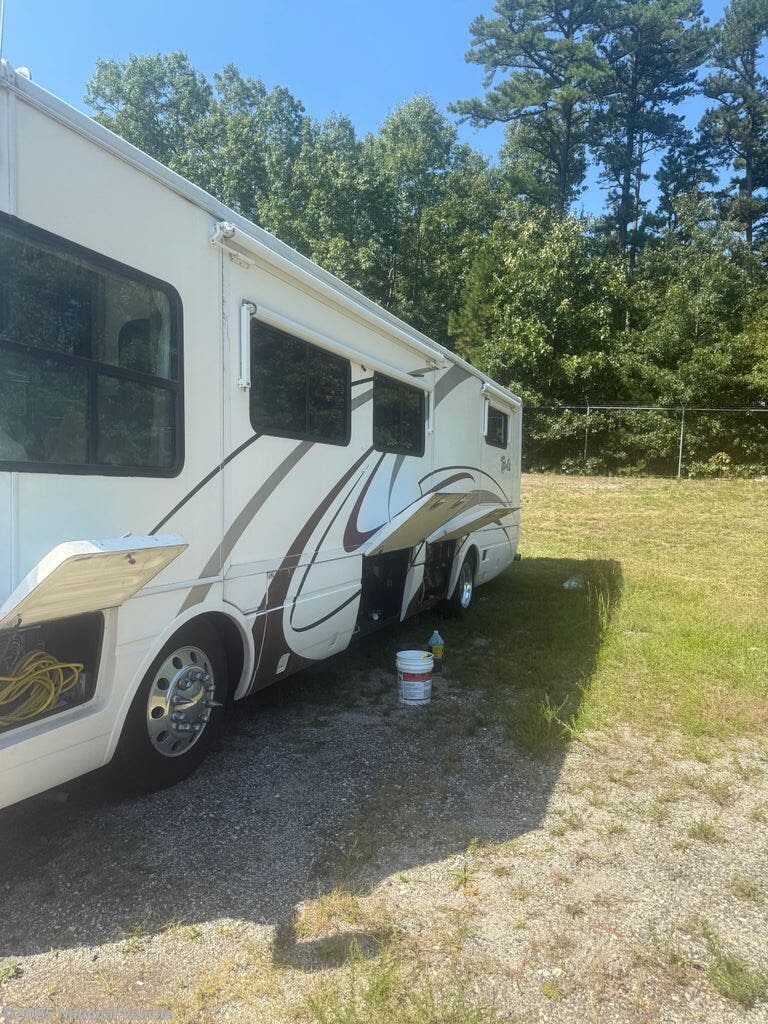 Call now about this 2003 National RV Tropi-Cal 370! 2003 National RV Tropi-Cal 370 - Used Class A For Sale by National Vehicle in Galloway, New Jersey