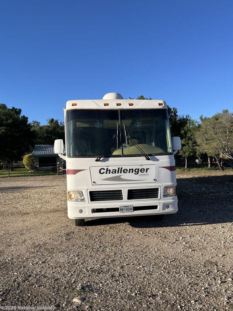 Contact us now about this 2006 Damon Challenger 372! 2006 Challenger 372 by Damon from National Vehicle in Del Rio, Texas