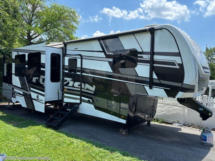 Email now about this 2024 Keystone Fuzion 373! Used 2024 Keystone Fuzion 373 available in Halethorpe, Maryland