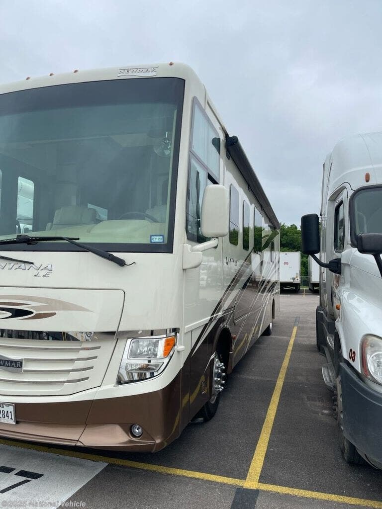 Used 2017 Newmar Ventana LE 4037 available in Florence, Texas