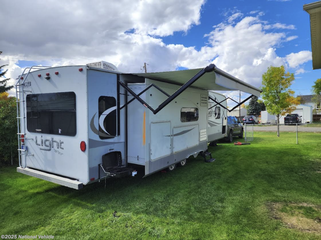 Call now about this 2017 Open Range Light 272RLS! 2017 Open Range Light 272RLS - Used Travel Trailer For Sale by National Vehicle in Belgrade, Montana