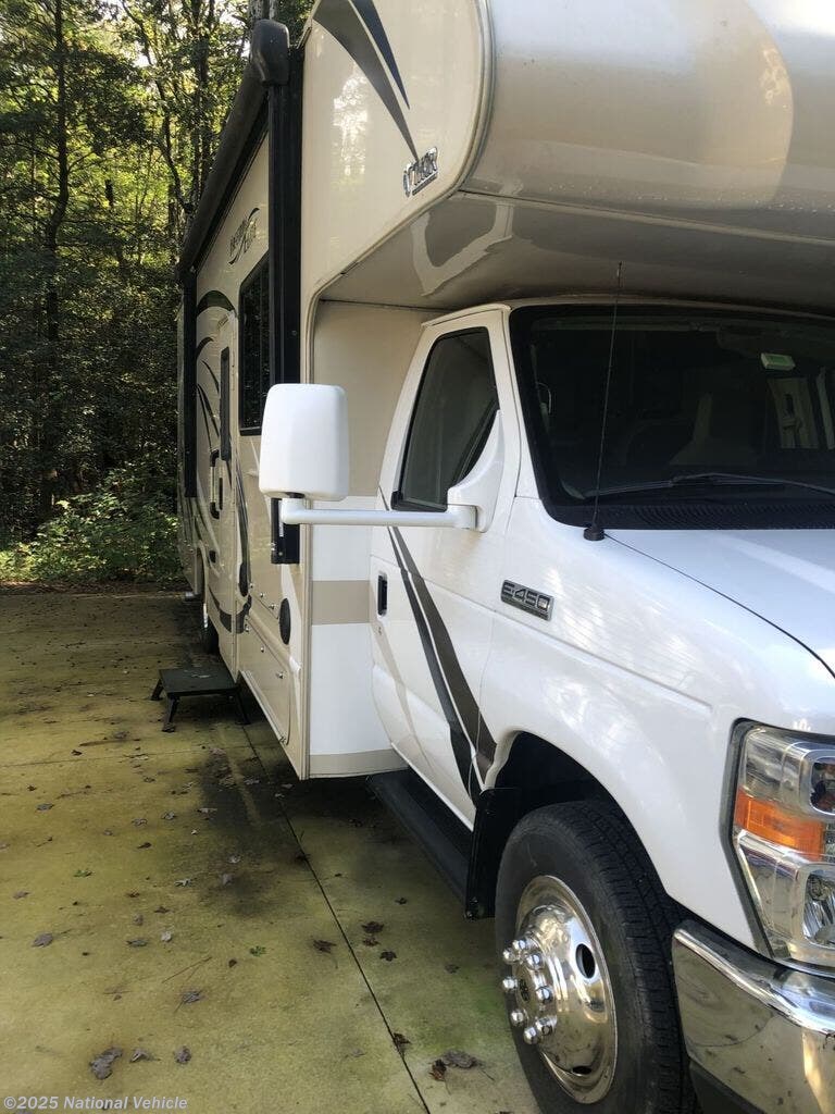 Used 2018 Thor Motor Coach Freedom Elite 29FE available in Seaford, Delaware