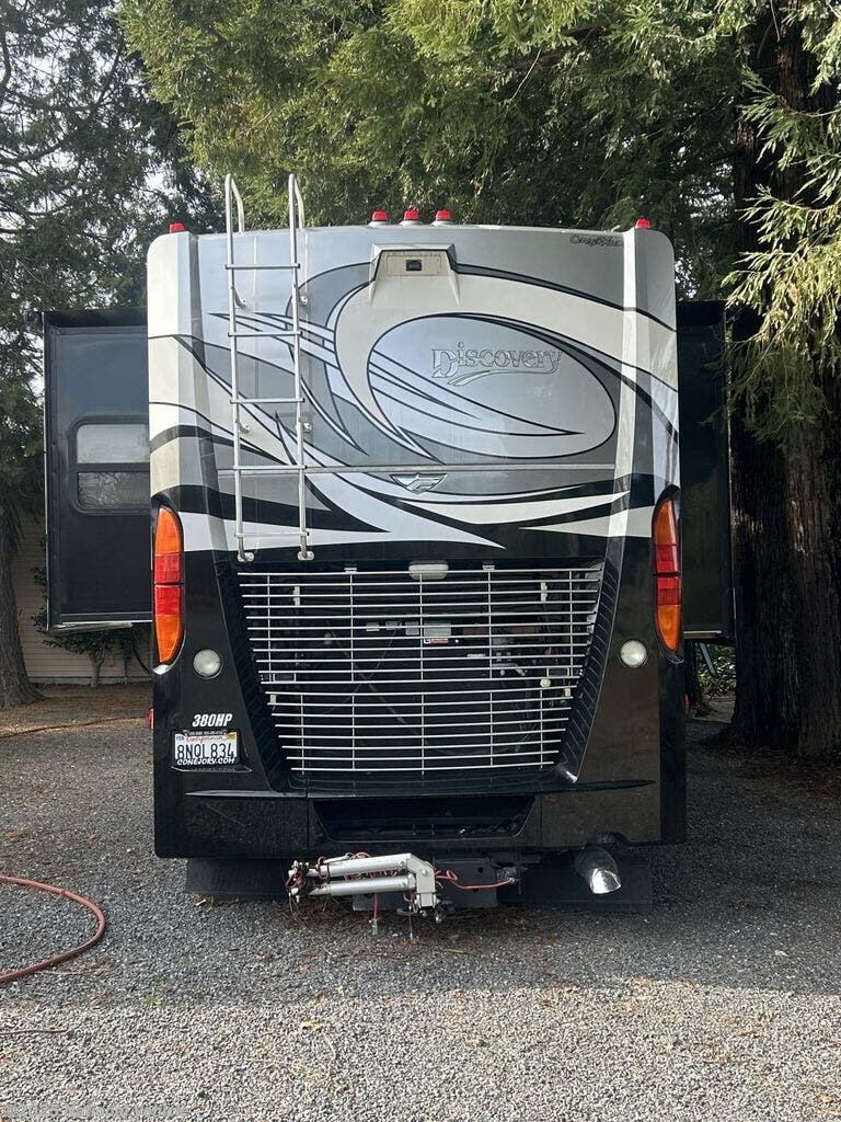 Contact us now about this 2011 Fleetwood Discovery 36J! 2011 Discovery 36J by Fleetwood from National Vehicle in Windsor, California