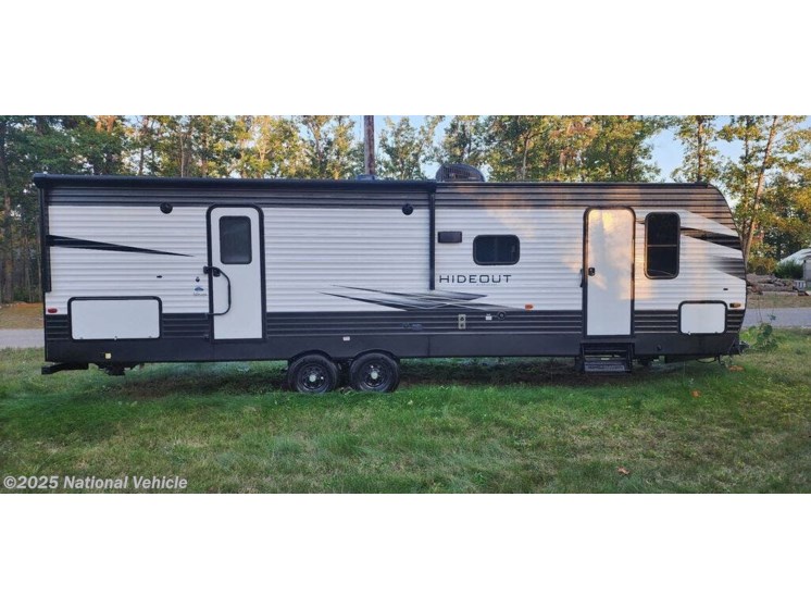 Email now about this 2021 Keystone Hideout Luxury 29DFS! Used 2021 Keystone Hideout Luxury 29DFS available in Atlanta, Michigan