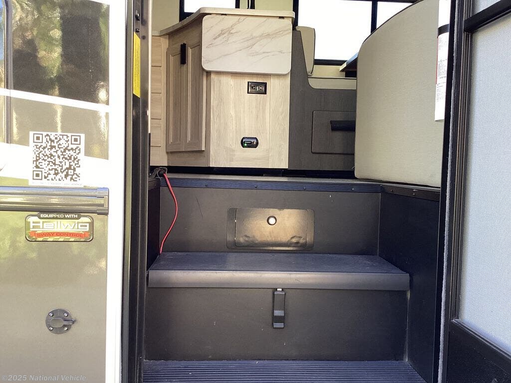 Contact us now about this 2023 Forest River Sunseeker 3050S! 2023 Sunseeker 3050S by Forest River from National Vehicle in Fountain Valley, California