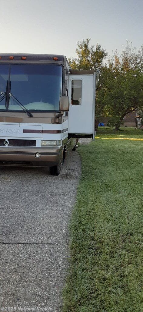 Used 2001 Damon Intruder 349 available in Louisville, Kentucky