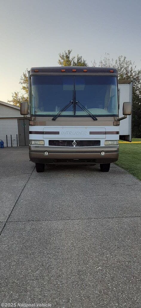 Contact us now about this 2001 Damon Intruder 349! 2001 Intruder 349 by Damon from National Vehicle in Louisville, Kentucky