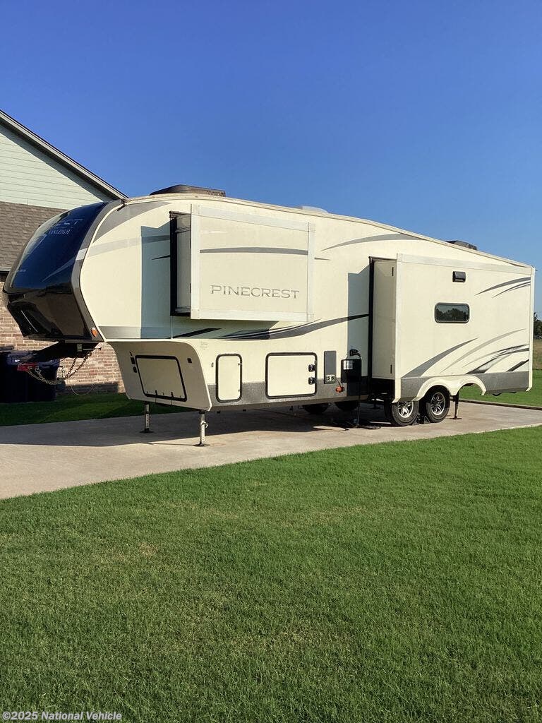 Contact us now about this 2021 Vanleigh PineCrest 305RLP! 2021 PineCrest 305RLP by Vanleigh from National Vehicle in Yukon, Oklahoma