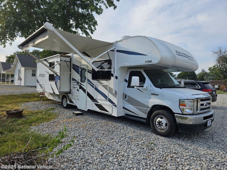 Email now about this 2021 Thor Motor Coach Freedom Elite 30FE! Used 2021 Thor Motor Coach Freedom Elite 30FE available in Gallatin, Missouri