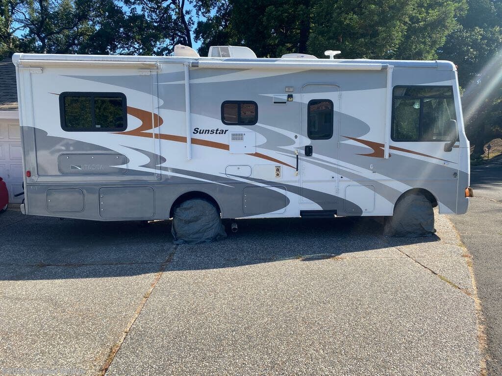 Email now about this 2012 Itasca Sunstar 27N! Used 2012 Itasca Sunstar 27N available in Fair Oaks, California