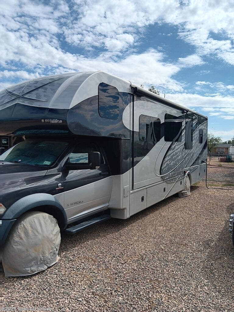 Email now about this 2017 Dynamax Corp Isata 5 36DSD! Used 2017 Dynamax Corp Isata 5 36DSD available in Phoenix, Arizona