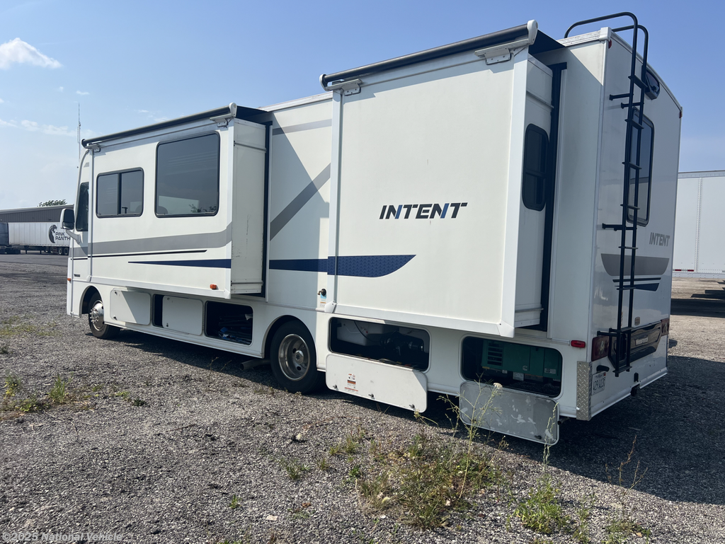 Call now about this 2018 Winnebago Intent 30R! 2018 Winnebago Intent 30R - Used Class A For Sale by National Vehicle in Winthrop Harbor, Illinois