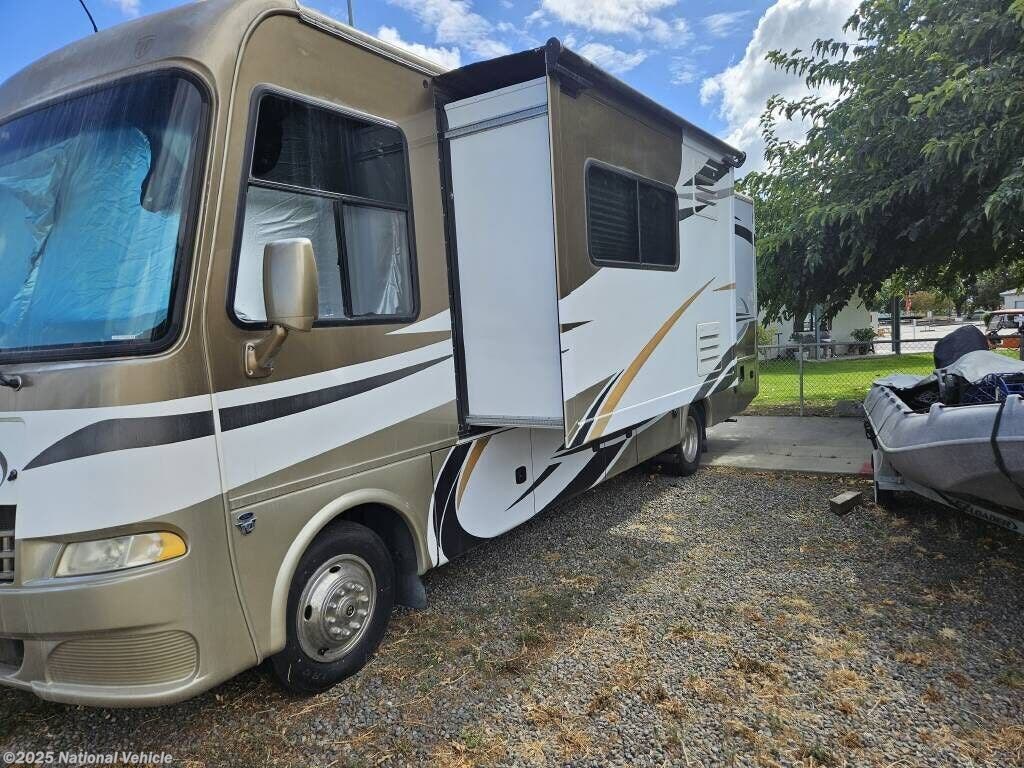 Email now about this 2013 Thor Motor Coach Daybreak 28PD! Used 2013 Thor Motor Coach Daybreak 28PD available in Stockton, California