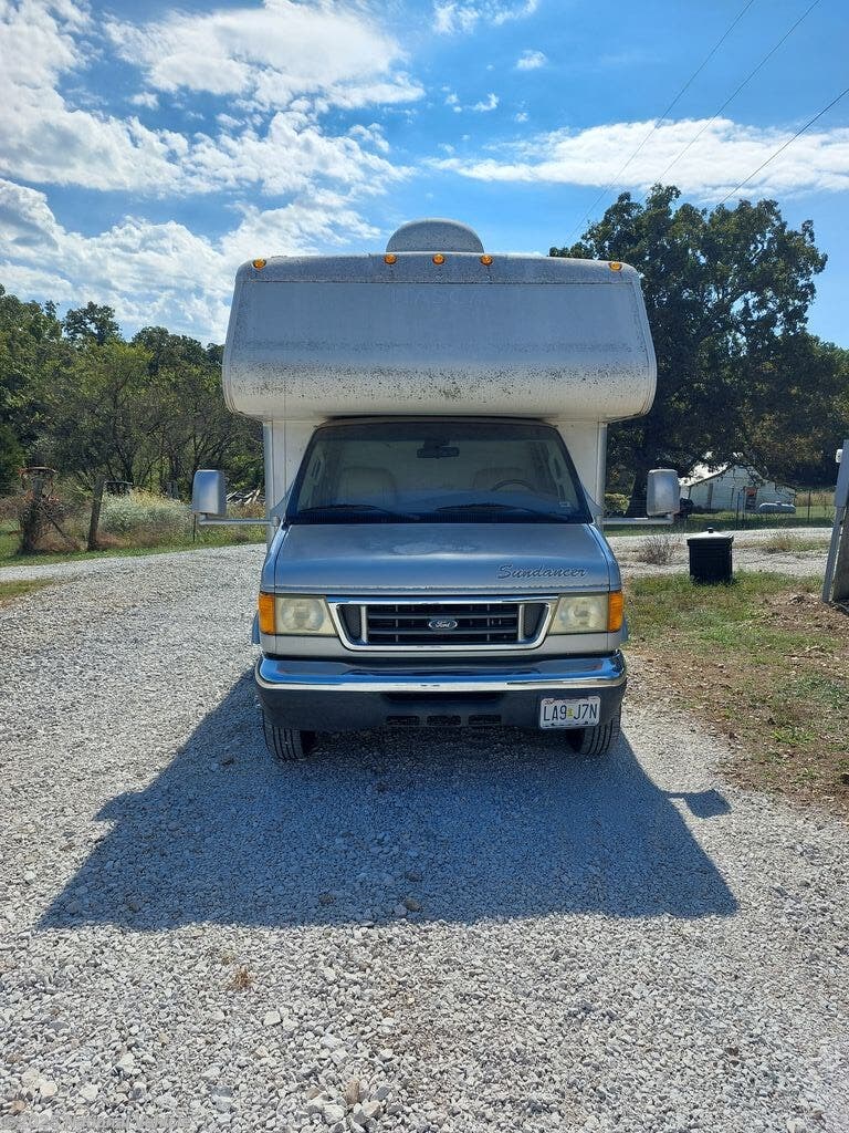 Call now about this 2006 Itasca Sundancer 31C! 2006 Itasca Sundancer 31C - Used Class C For Sale by National Vehicle in Collins, Missouri