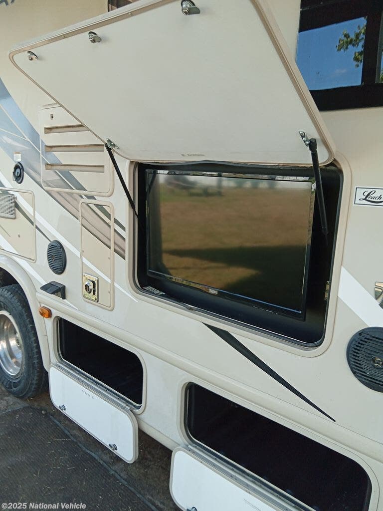 Call now about this 2017 Thor Motor Coach Axis 24.1! 2017 Thor Motor Coach Axis 24.1 - Used Class A For Sale by National Vehicle in Nelson, Nebraska