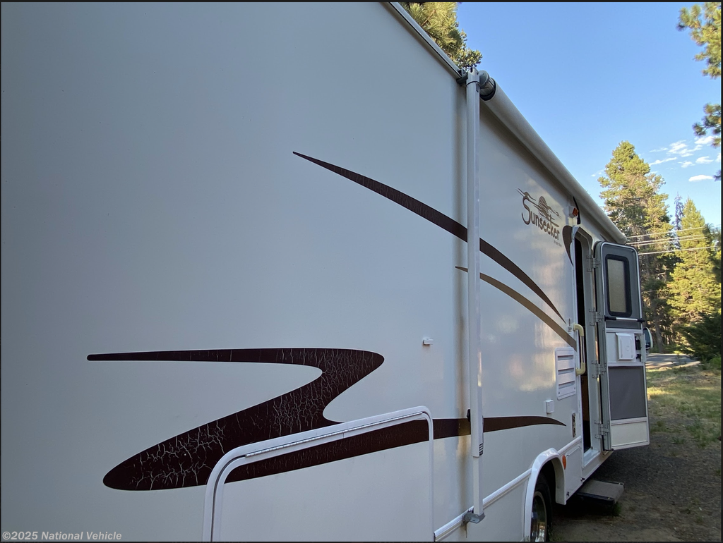 Used 2007 Forest River Sunseeker 2860DS available in Bend, Oregon