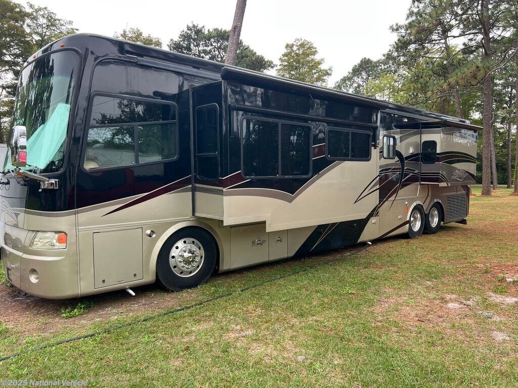 Email now about this 2008 Tiffin Zephyr 45QEZ! Used 2008 Tiffin Zephyr 45QEZ available in Wilmington, North Carolina