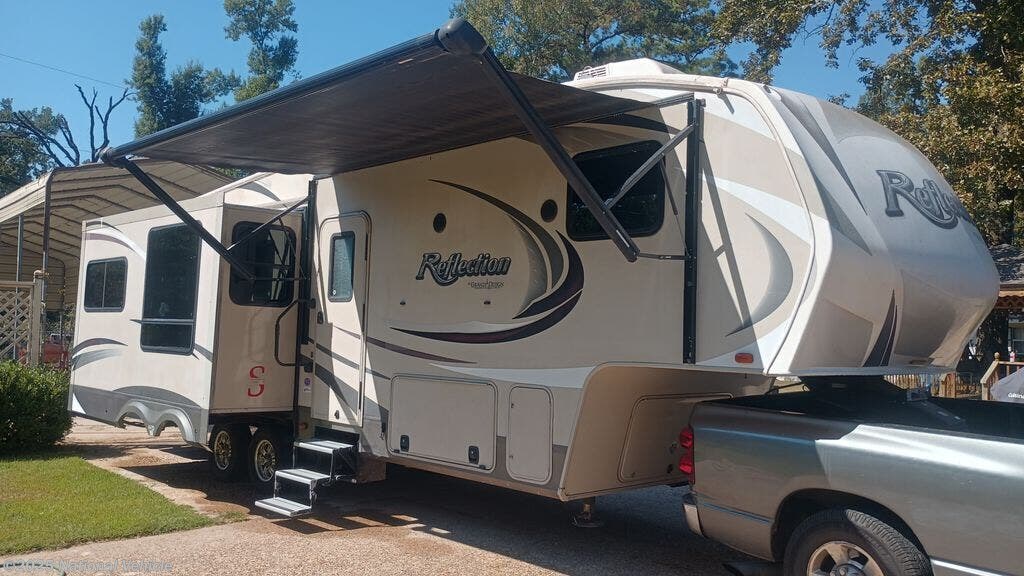 Call now about this 2014 Grand Design Reflection 303RLS! 2014 Grand Design Reflection 303RLS - Used Fifth Wheel For Sale by National Vehicle in Shreveport, Louisiana