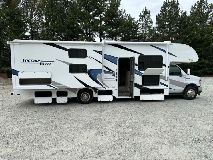 Email now about this 2022 Thor Motor Coach Freedom Elite 30FE! Used 2022 Thor Motor Coach Freedom Elite 30FE available in Greensboro, North Carolina