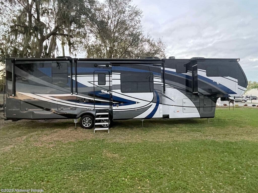 Contact us now about this 2022 Vanleigh Beacon 41FLB! 2022 Beacon 41FLB by Vanleigh from National Vehicle in Bowling Green, Florida