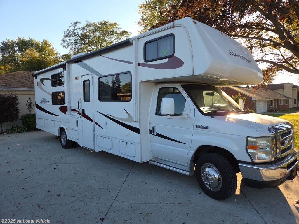 Email now about this 2010 Forest River Sunseeker 3170DS! Used 2010 Forest River Sunseeker 3170DS available in Clinton Township, Michigan