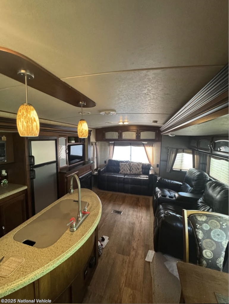 Used 2015 Forest River Wildwood Heritage Glen Lite 272RLIS available in Papillion, Nebraska