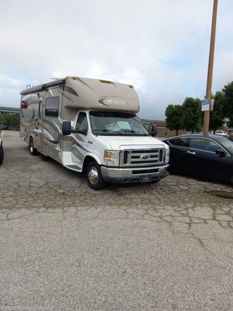 Email now about this 2014 Thor Motor Coach Four Winds Siesta 29TB! Used 2014 Thor Motor Coach Four Winds Siesta 29TB available in Proctorville, Ohio