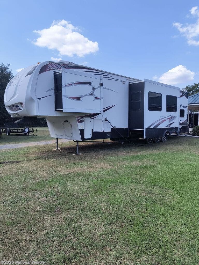 Email now about this 2011 Keystone Fuzion 360! Used 2011 Keystone Fuzion 360 available in Kaplan, Louisiana