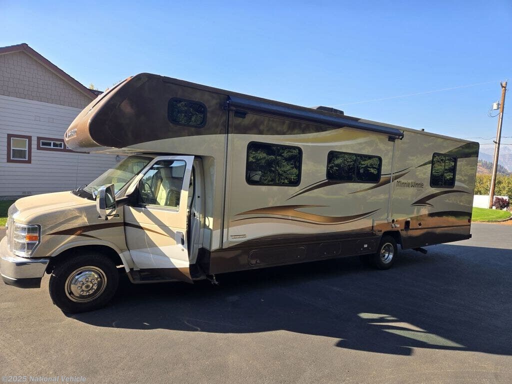 Email now about this 2015 Winnebago Minnie Winnie Premier 31KP! Used 2015 Winnebago Minnie Winnie Premier 31KP available in Cashmere, Washington