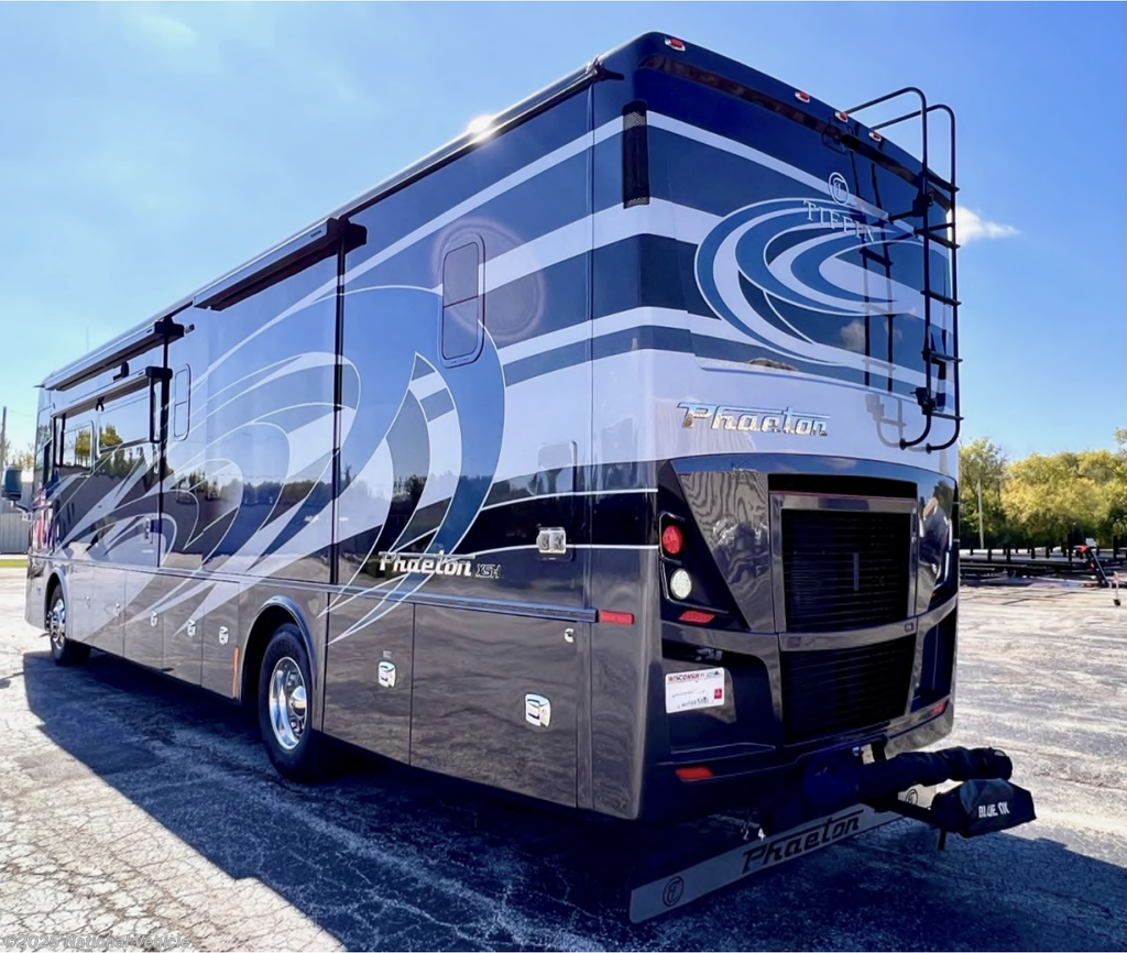 Used 2021 Tiffin Phaeton 40IH available in Oconomowoc, Wisconsin