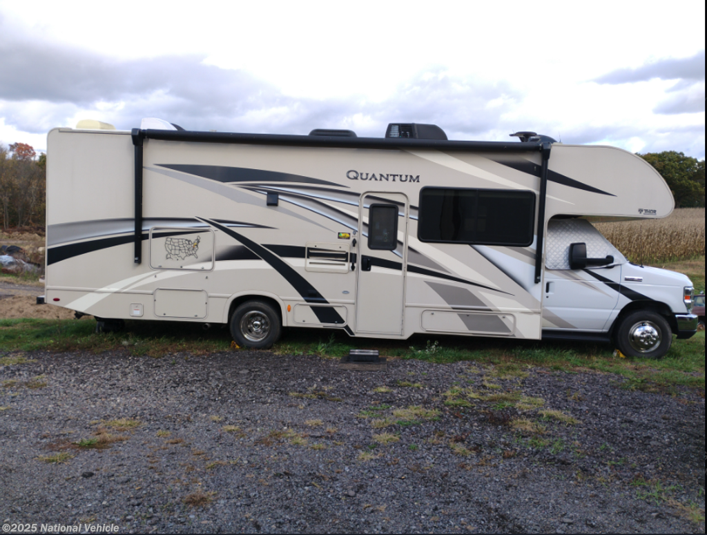Call now about this 2019 Thor Motor Coach Quantum KW29! 2019 Thor Motor Coach Quantum KW29 - Used Class C For Sale by National Vehicle in Rock Glen, Pennsylvania