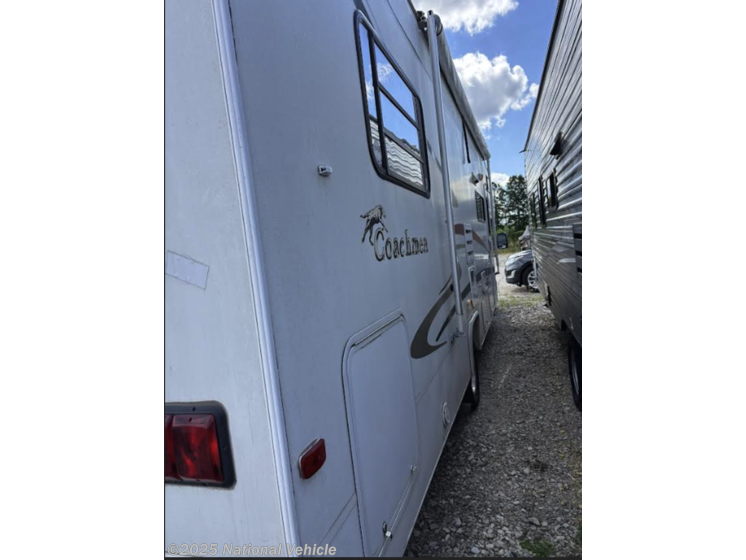 Email now about this 2002 Coachmen Leprechaun 314SS! Used 2002 Coachmen Leprechaun 314SS available in Taylor, Michigan