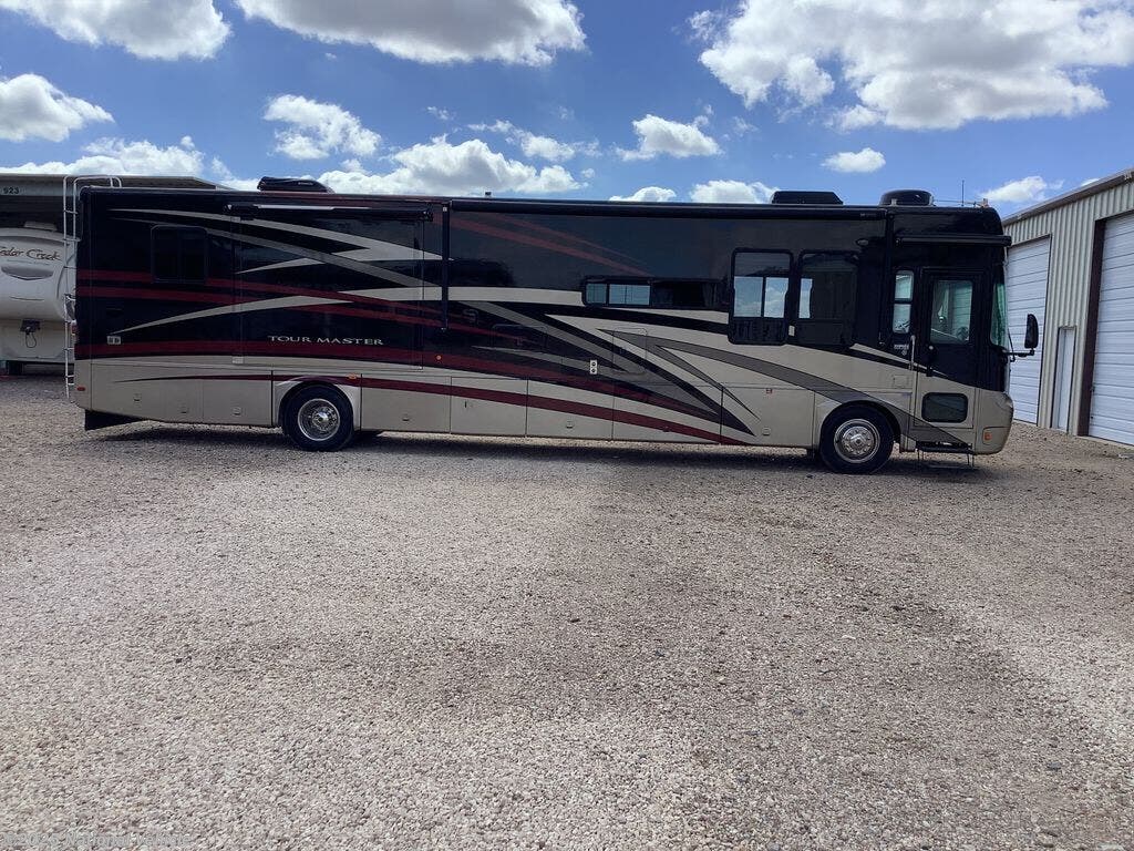 Call now about this 2007 Gulf Stream Tour Master 40B! 2007 Gulf Stream Tour Master 40B - Used Class A For Sale by National Vehicle in Lubbock, Texas