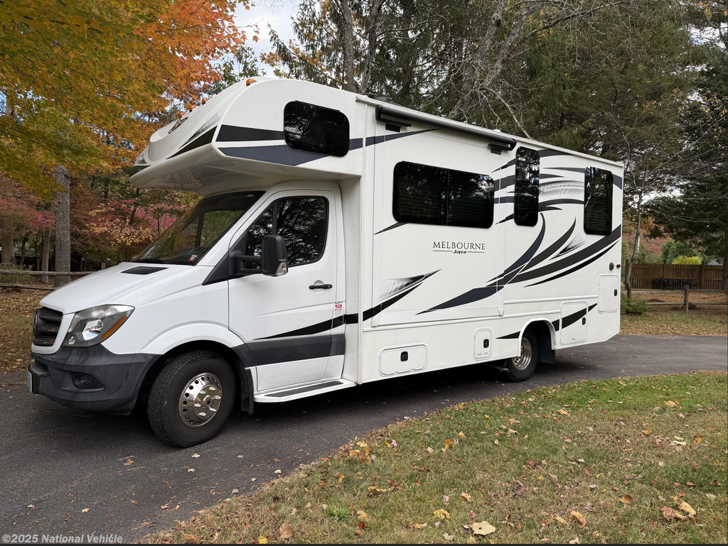 Email now about this 2018 Jayco Melbourne 24K! Used 2018 Jayco Melbourne 24K available in South Kingstown, Rhode Island