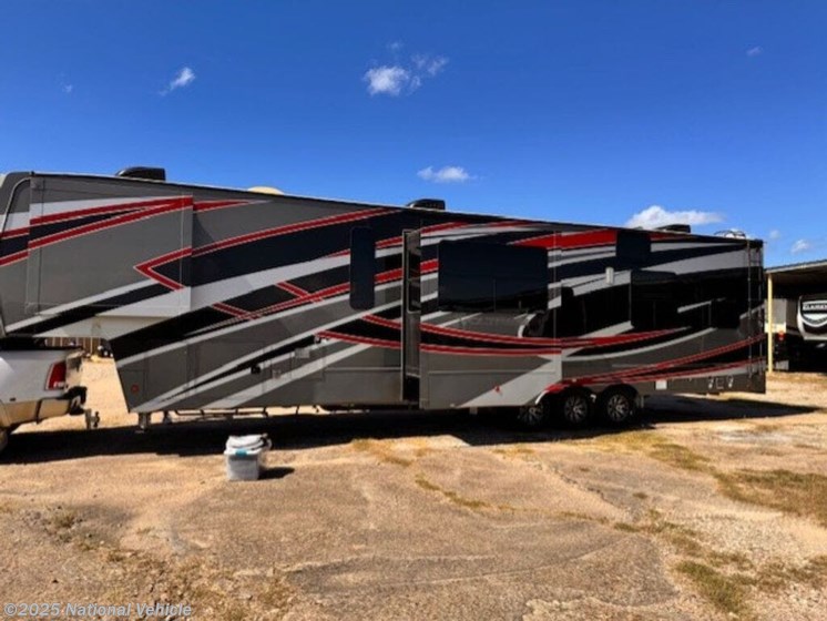 Email now about this 2019 Dutchmen Voltage Toy Hauler 4185! Used 2019 Dutchmen Voltage Toy Hauler 4185 available in Lake Jackson, Texas