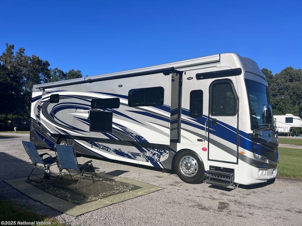 Call now about this 2020 Fleetwood Discovery LXE 40M! 2020 Fleetwood Discovery LXE 40M - Used Class A For Sale by National Vehicle in Charleston, South Carolina