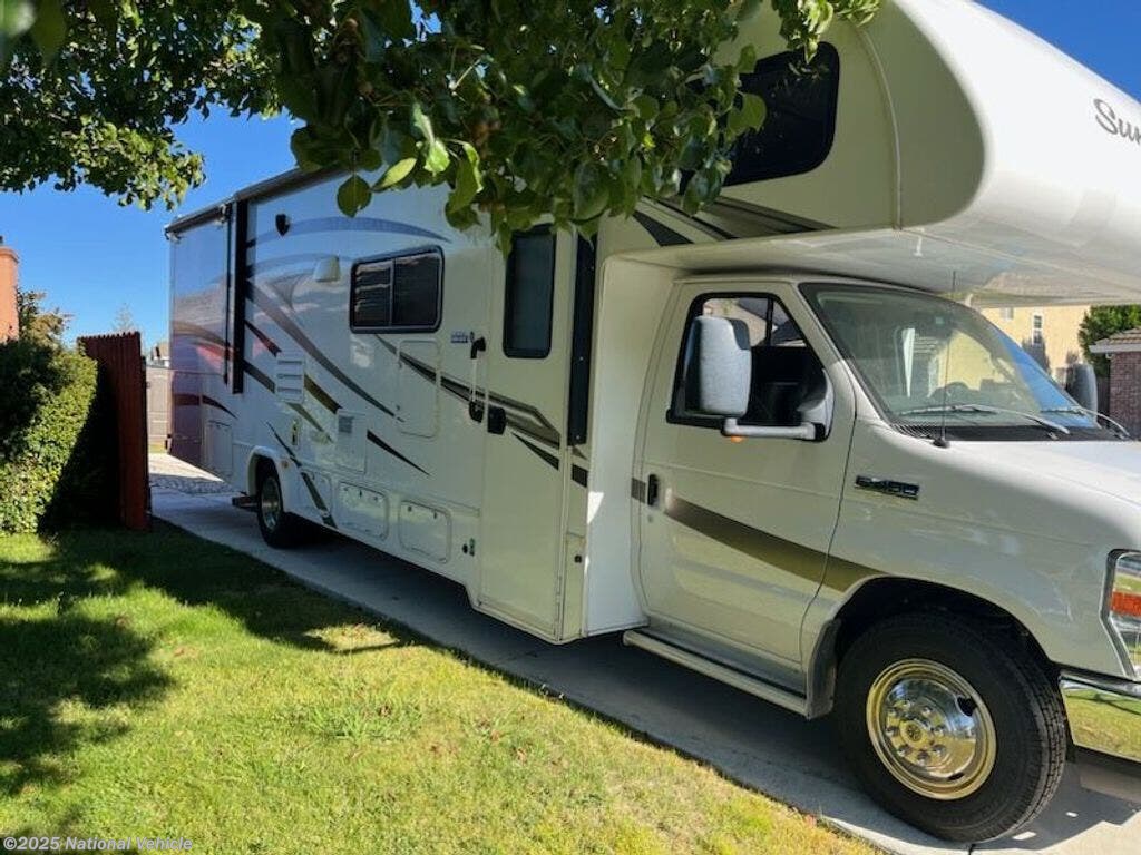 Call now about this 2017 Forest River Sunseeker 3010DS! 2017 Forest River Sunseeker 3010DS - Used Class C For Sale by National Vehicle in Elk Grove, California
