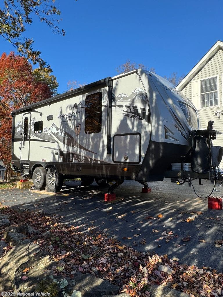 Call now about this 2024 Outdoors RV Back Country 21RWS Titanium! 2024 Outdoors RV Back Country 21RWS Titanium - Used Travel Trailer For Sale by National Vehicle in Westtown, New York