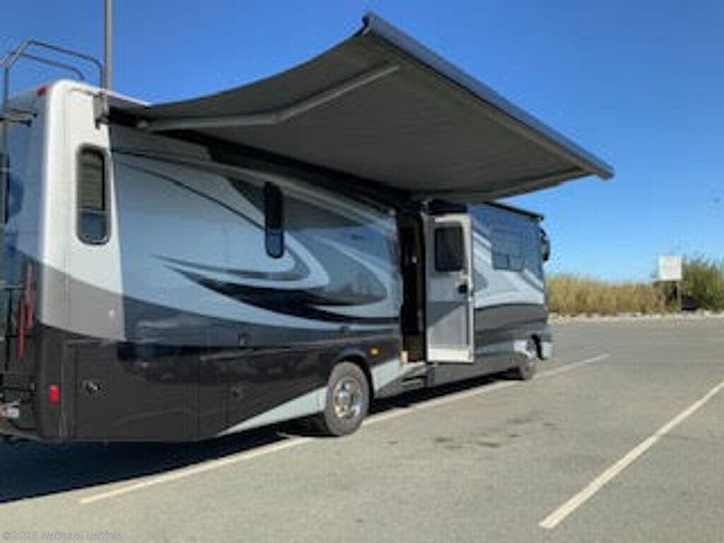 Call now about this 2012 Thor Motor Coach Serrano 33A! 2012 Thor Motor Coach Serrano 33A - Used Class A For Sale by National Vehicle in Alamo, California