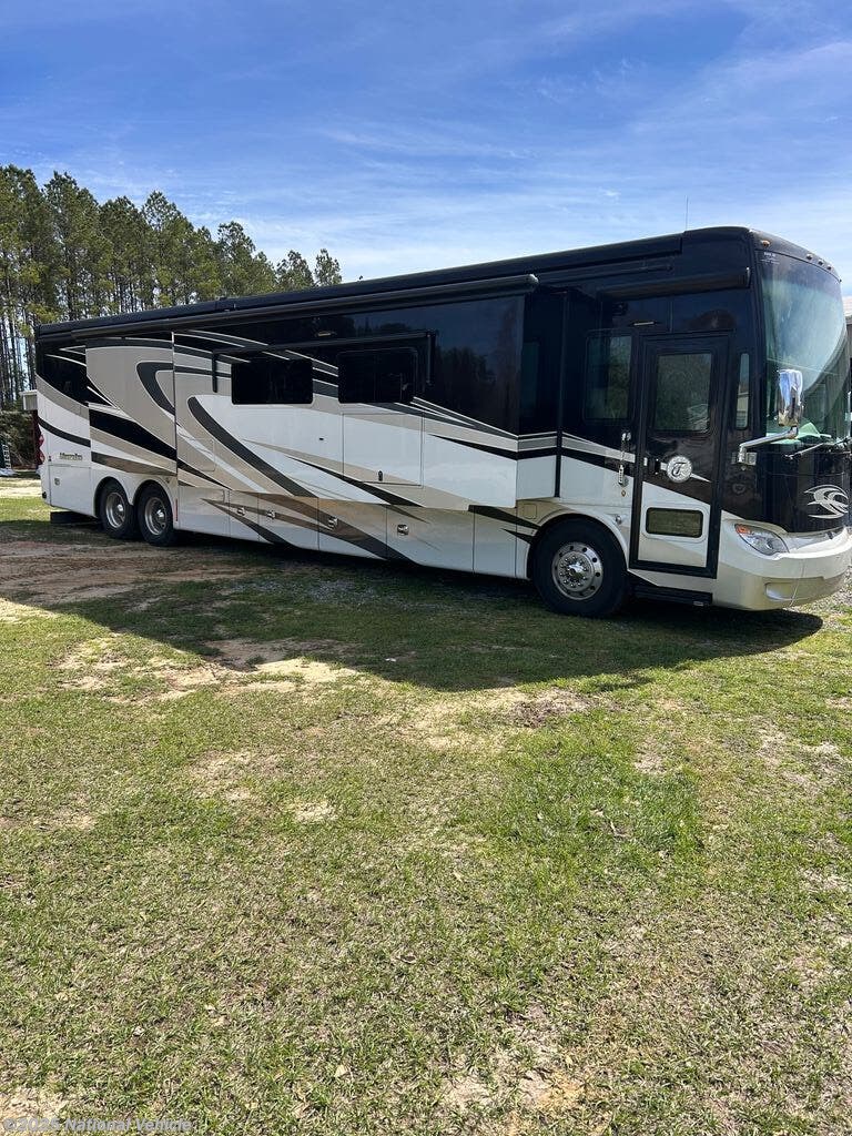 Call now about this 2015 Tiffin Allegro Bus 45LP! 2015 Tiffin Allegro Bus 45LP - Used Class A For Sale by National Vehicle in Perkinston, Mississippi