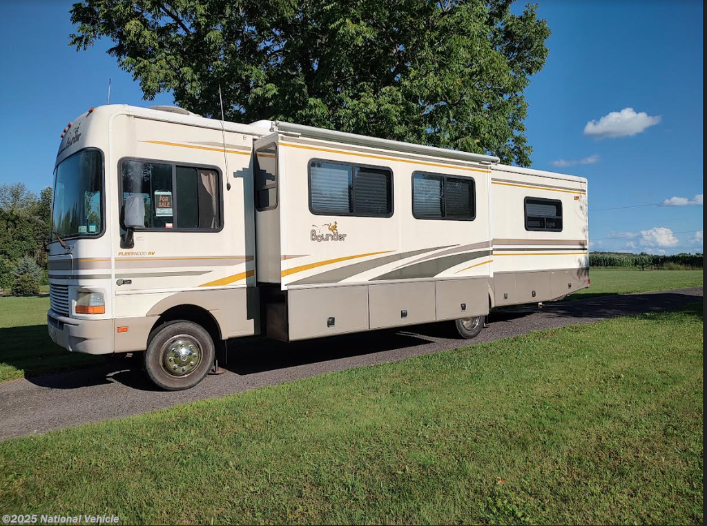 Email now about this 2002 Fleetwood Bounder 34D! Used 2002 Fleetwood Bounder 34D available in North Rose, New York