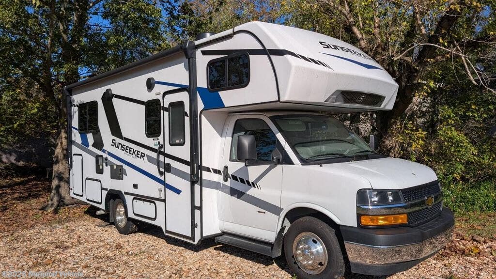 Email now about this 2024 Forest River Sunseeker LE 2150SLE! Used 2024 Forest River Sunseeker LE 2150SLE available in Leslie, Arkansas