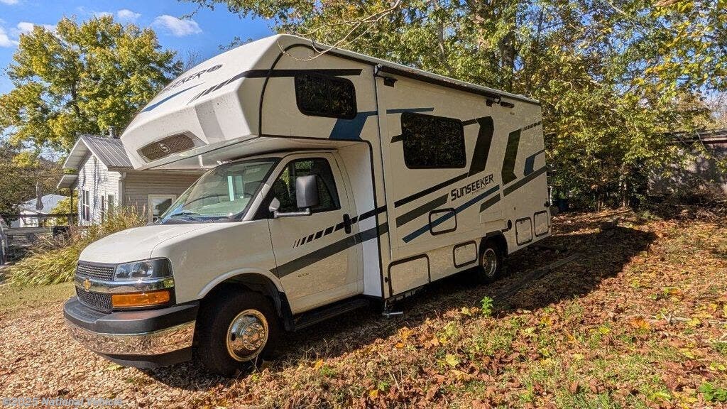 Call now about this 2024 Forest River Sunseeker LE 2150SLE! 2024 Forest River Sunseeker LE 2150SLE - Used Class C For Sale by National Vehicle in Leslie, Arkansas