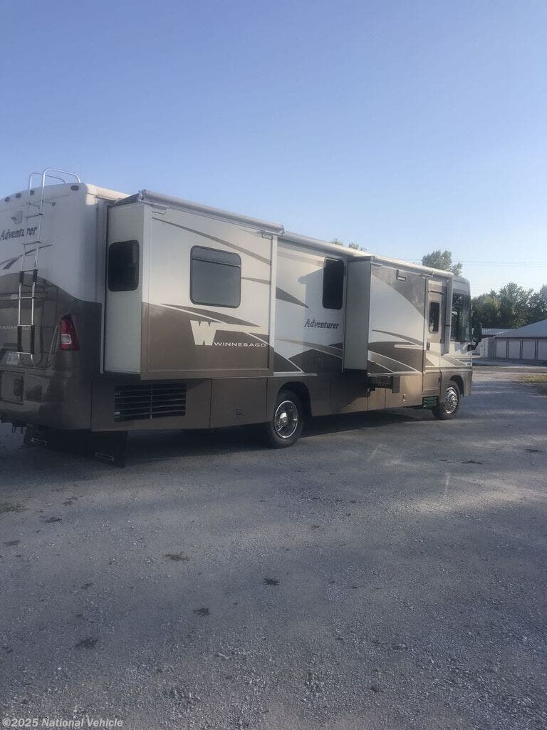 Call now about this 2005 Winnebago Adventurer 35A! 2005 Winnebago Adventurer 35A - Used Class A For Sale by National Vehicle in Carthage, Illinois