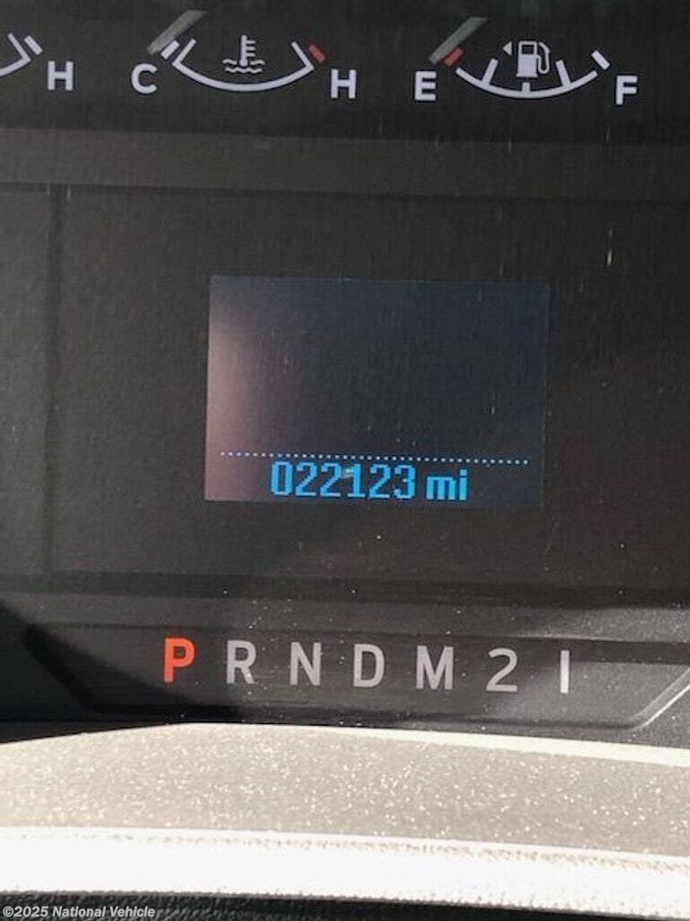 Contact us now about this 2022 Forest River Sunseeker LE 2550DS! 2022 Sunseeker LE 2550DS by Forest River from National Vehicle in Ventura, California