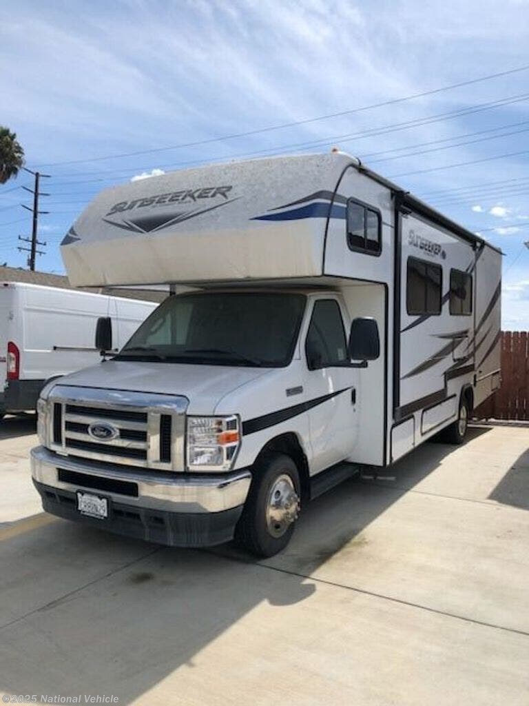 Call now about this 2022 Forest River Sunseeker LE 2550DS! 2022 Forest River Sunseeker LE 2550DS - Used Class C For Sale by National Vehicle in Ventura, California