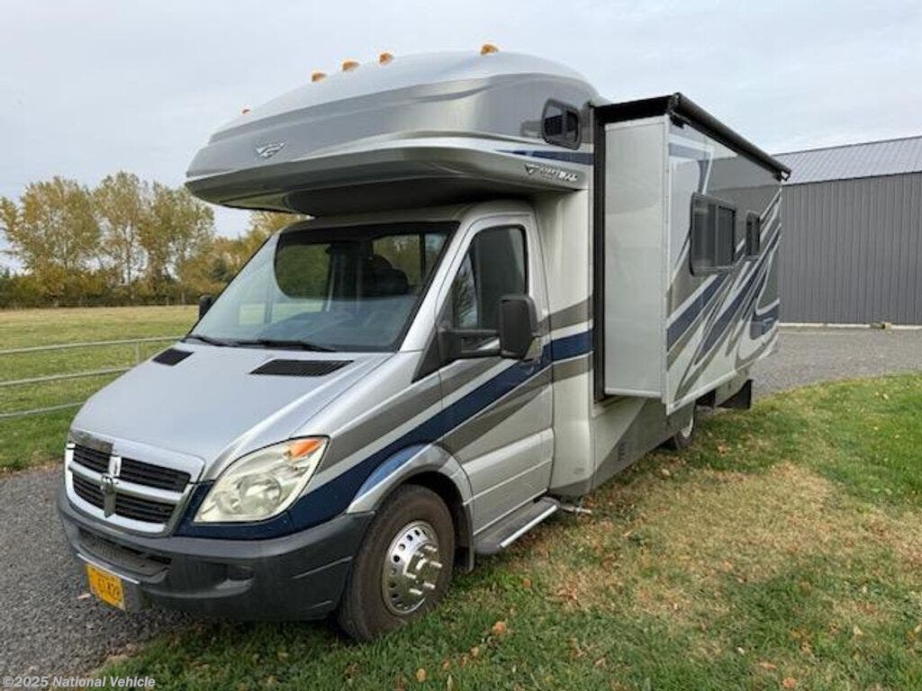 Call now about this 2010 Fleetwood Pulse 24S! 2010 Fleetwood Pulse 24S - Used Class C For Sale by National Vehicle in Milton-Freewater, Oregon